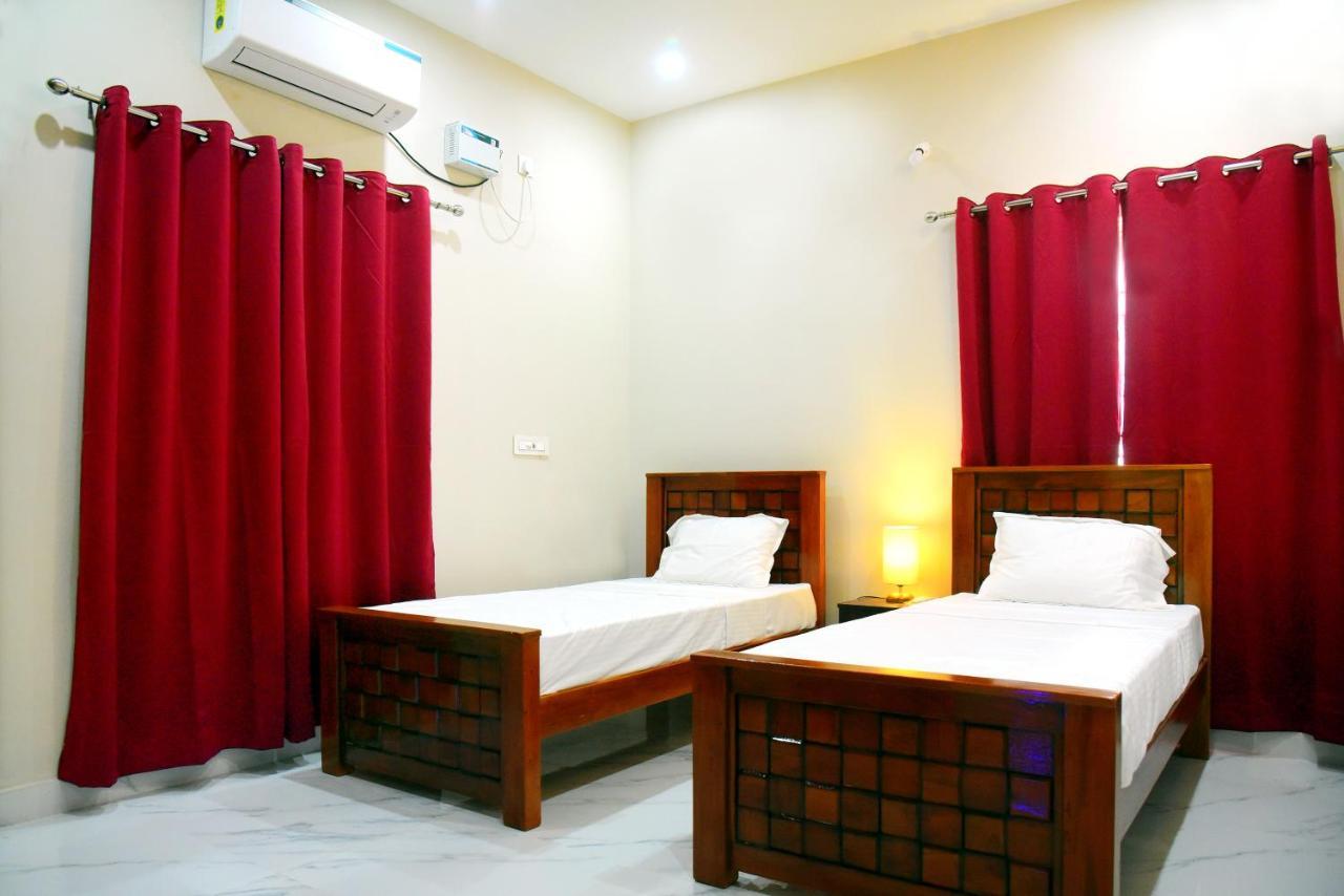 Sri Apartment 2Bhk For Familys Couples Parking A2 Pondicherry Exterior photo