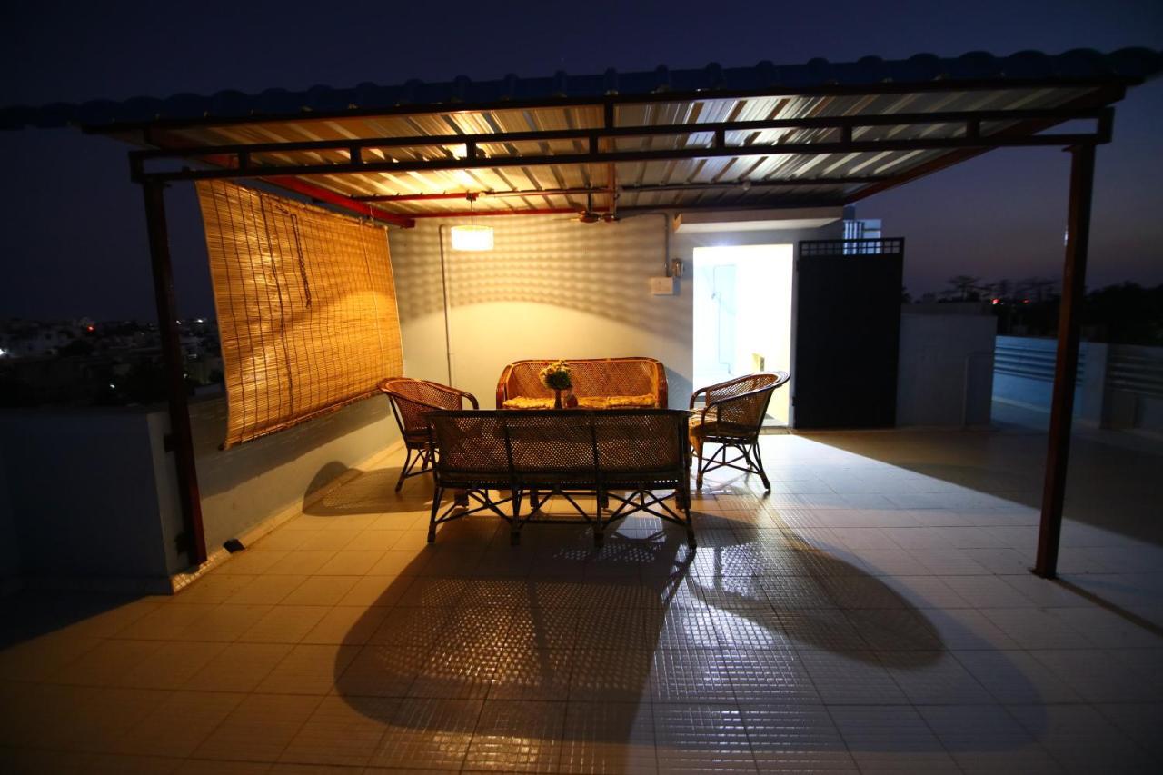 Sri Apartment 2Bhk For Familys Couples Parking A2 Pondicherry Exterior photo
